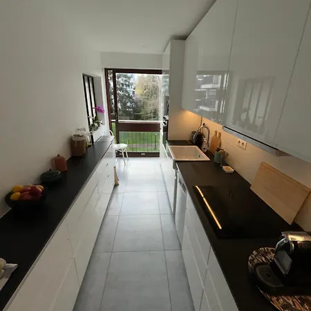 Bright And Spacious *