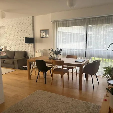 Apartment Bright And Spacious