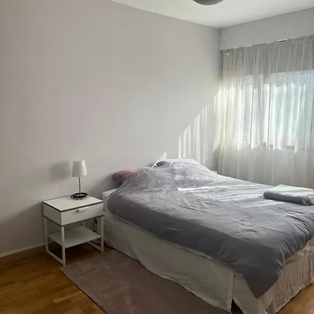 Apartment Bright And Spacious *